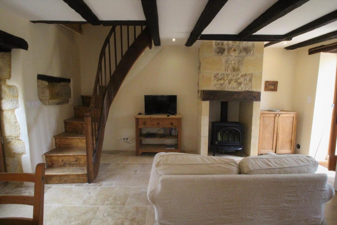 Joli Gite Pour 5 Personnes : Chez Cherrie Saint-Julien-de-Lampon 外观 照片